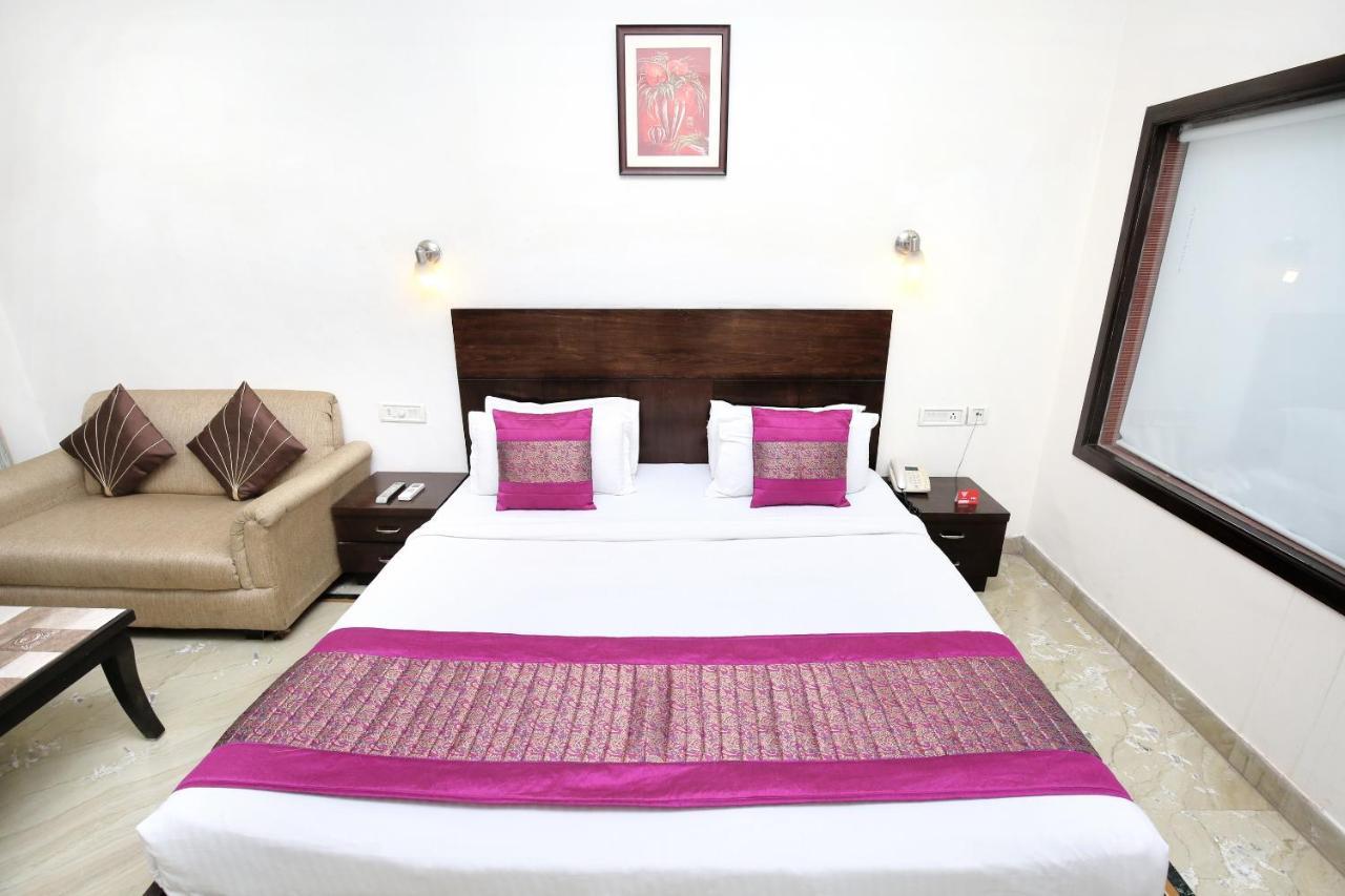 Capital O 15395 Hotel 42 Amritsar Dış mekan fotoğraf