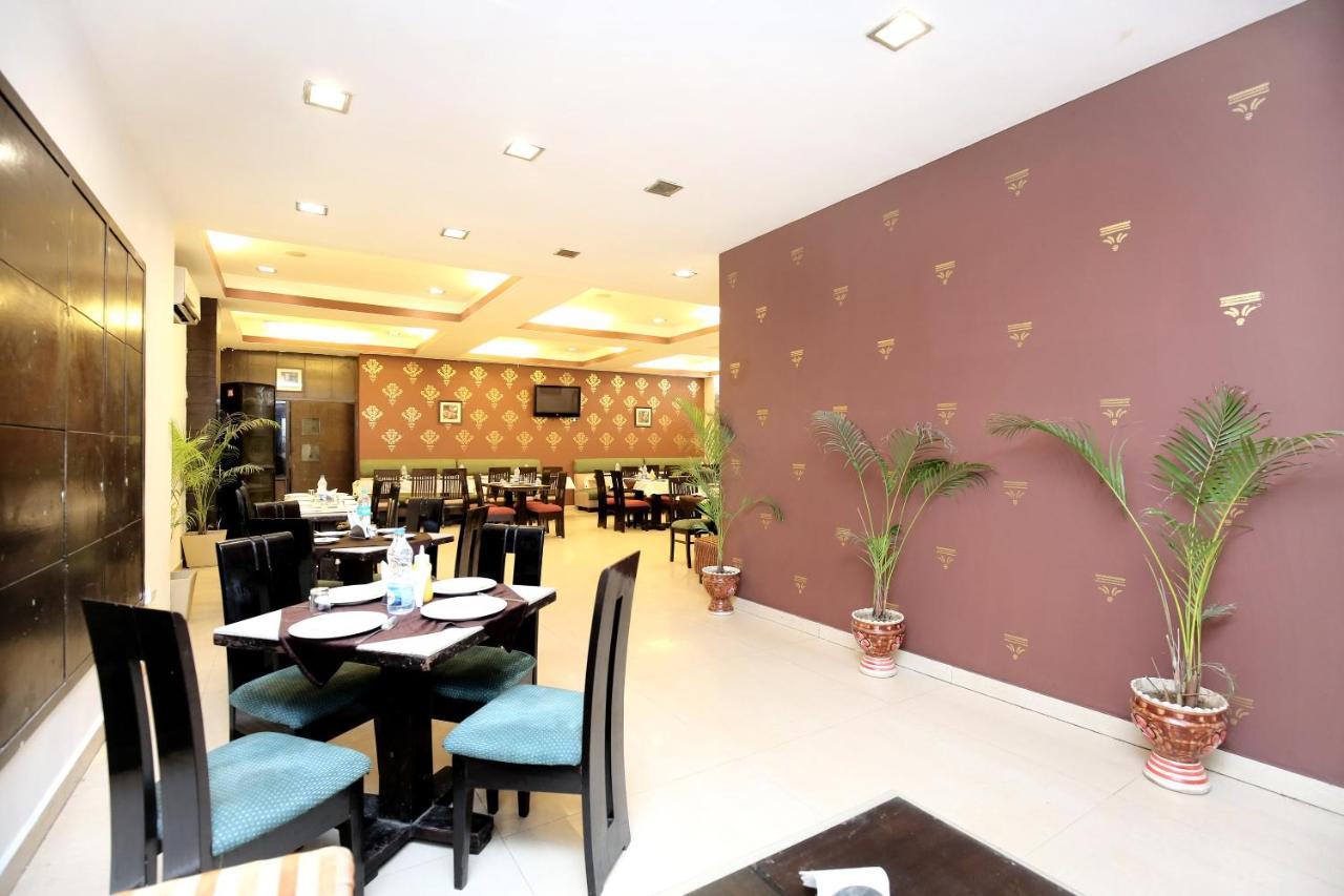 Capital O 15395 Hotel 42 Amritsar Dış mekan fotoğraf