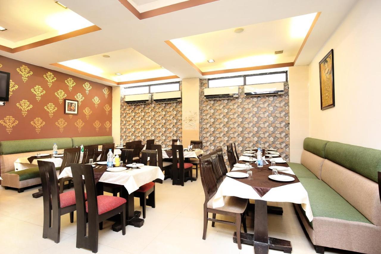 Capital O 15395 Hotel 42 Amritsar Dış mekan fotoğraf