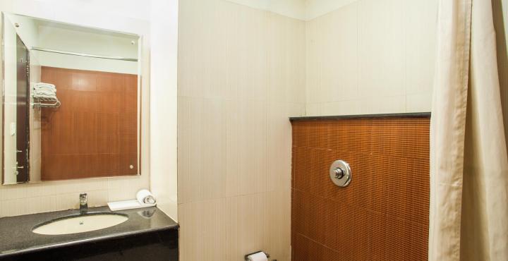 Capital O 15395 Hotel 42 Amritsar Dış mekan fotoğraf